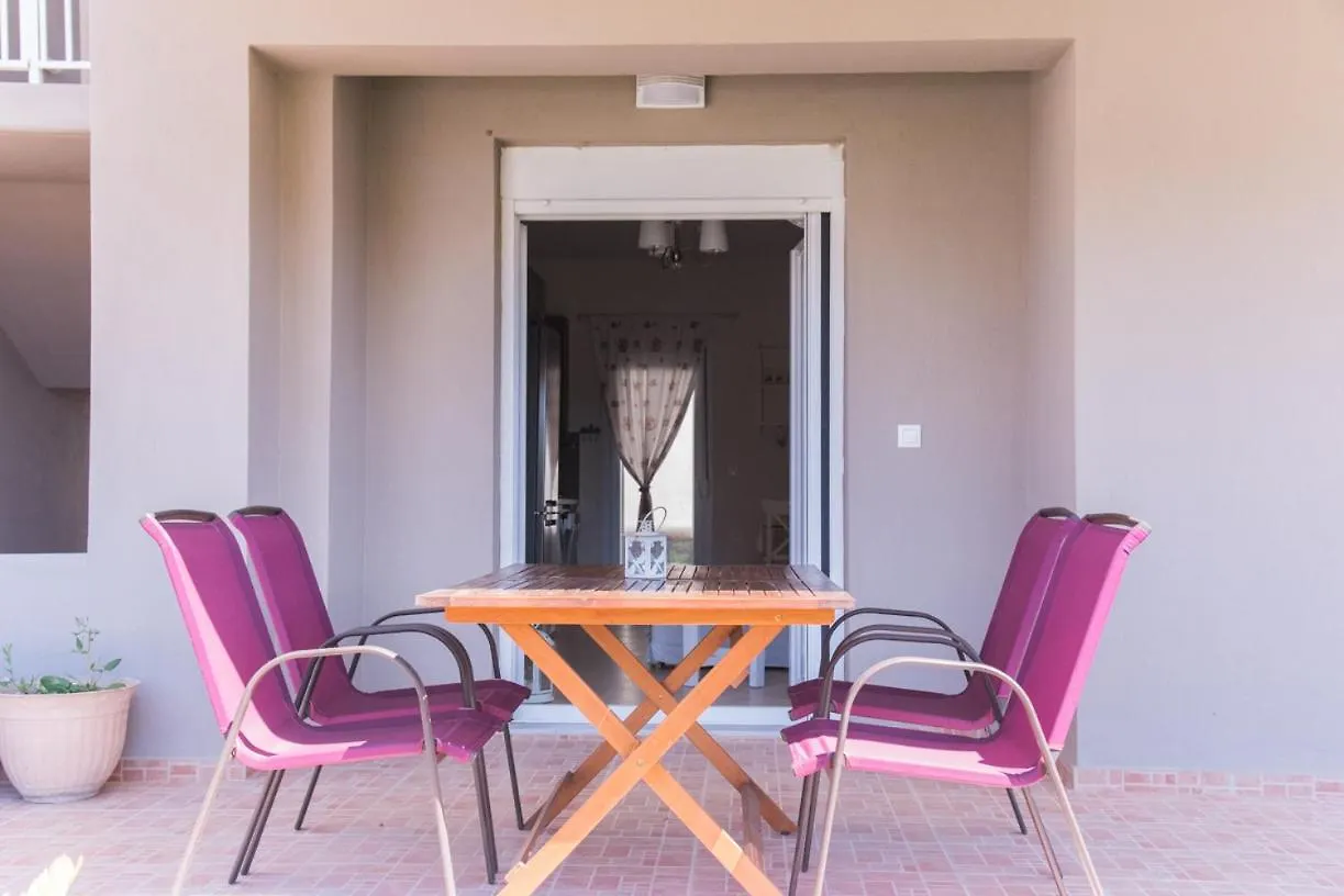 بيت للعطل نيكيتي Quintessence Villas Garden اليونان