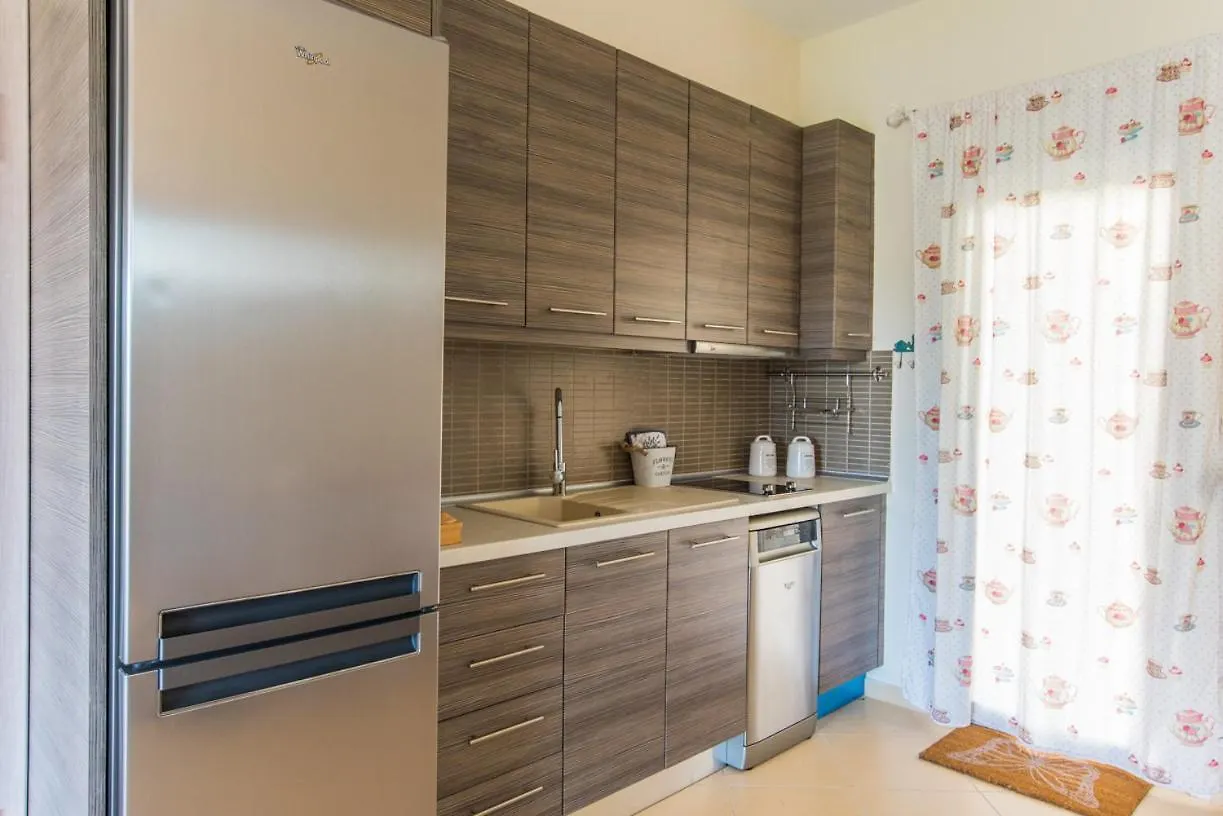 نيكيتي Quintessence Villas Garden اليونان